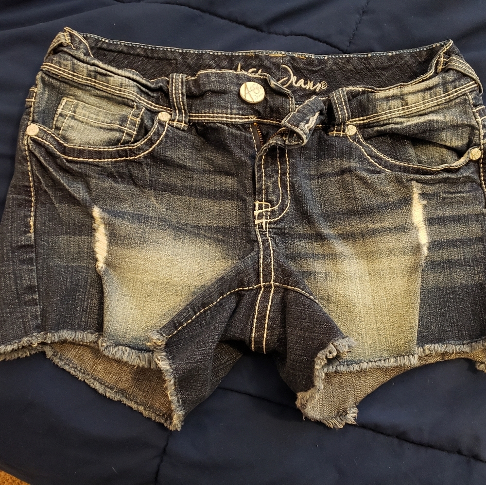 Ariya 7/8 Jean shorts